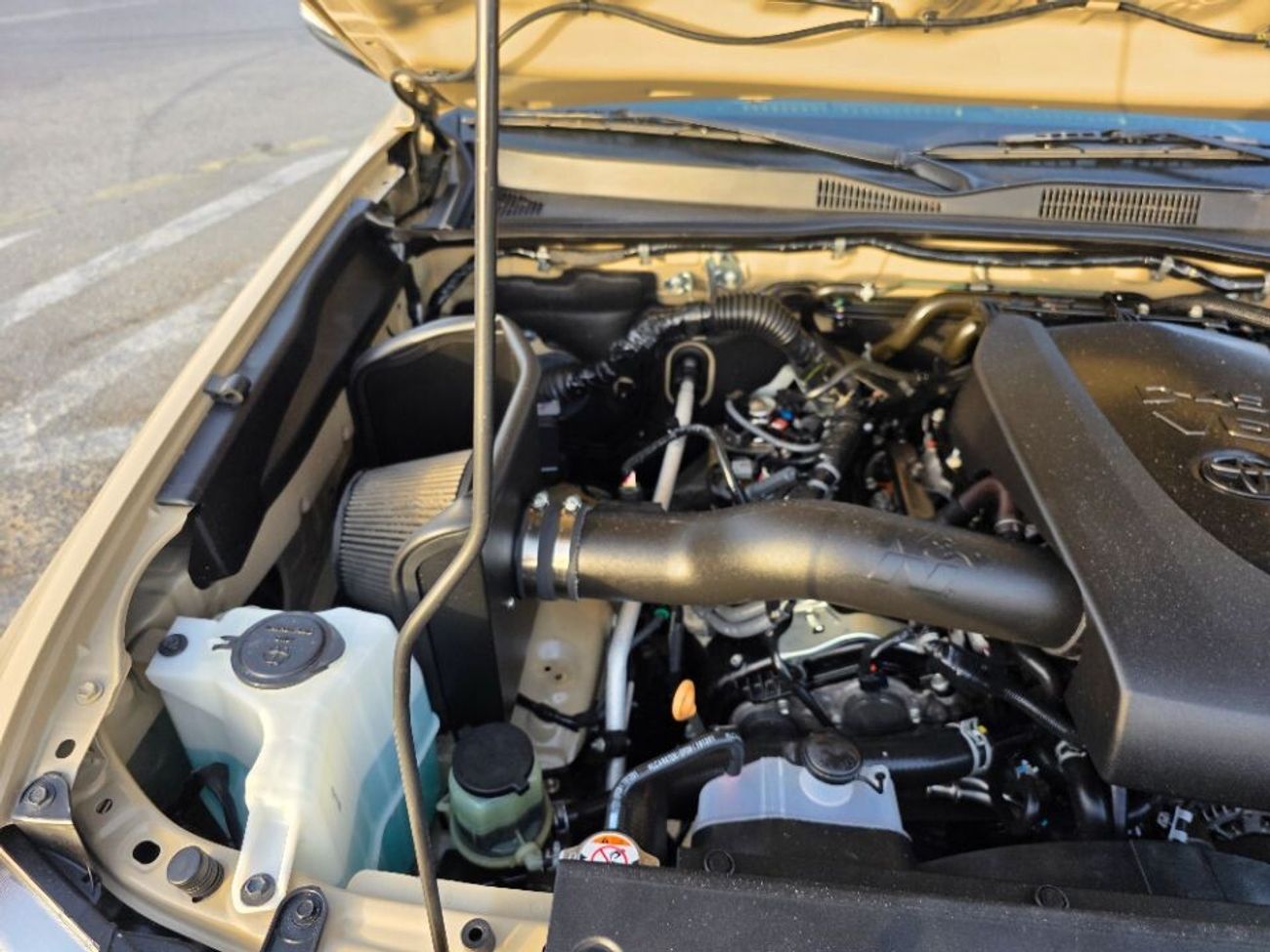 Toyota Tacoma 2020 Model fully modified Push button, leather seats with spacial suspension