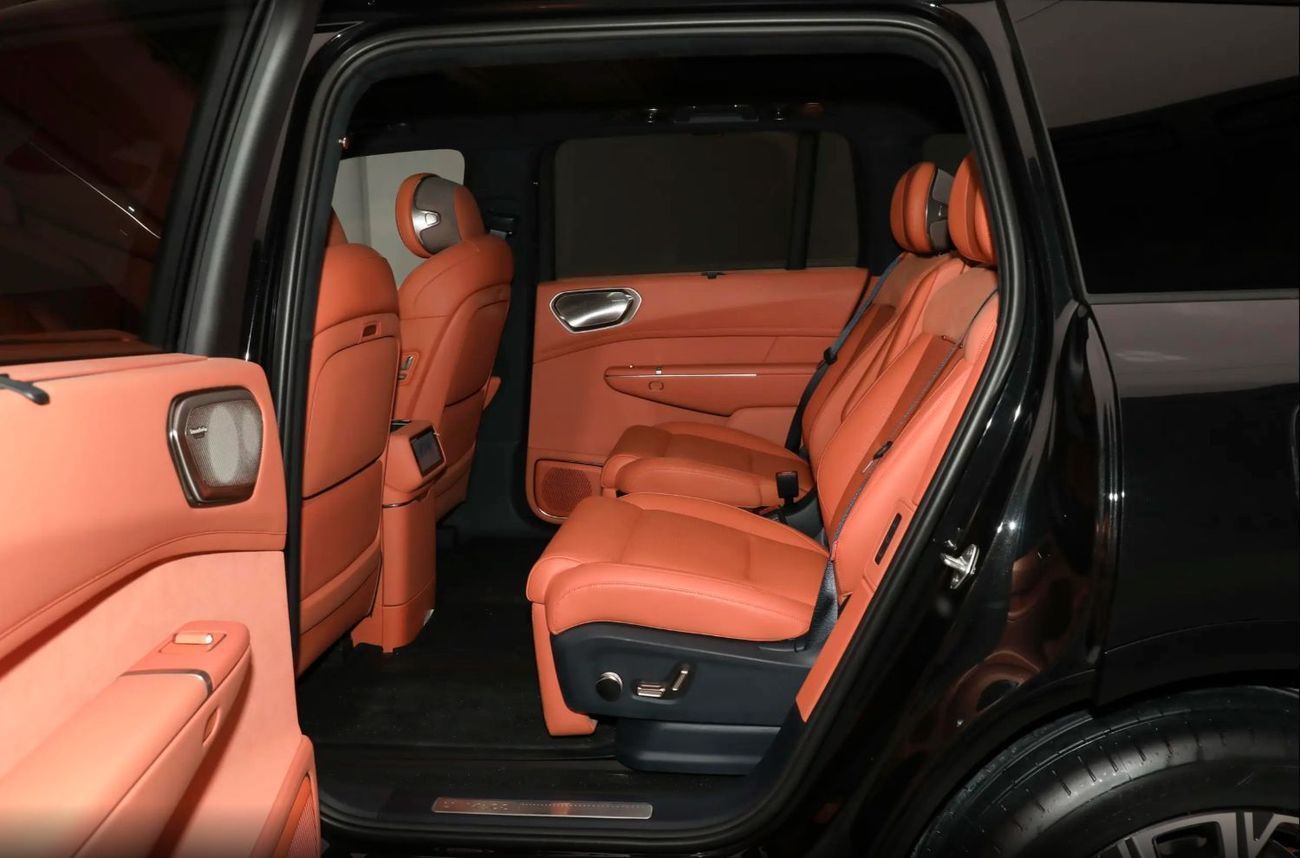 Lynk & Co 900 FLAGSHIP 2.0T