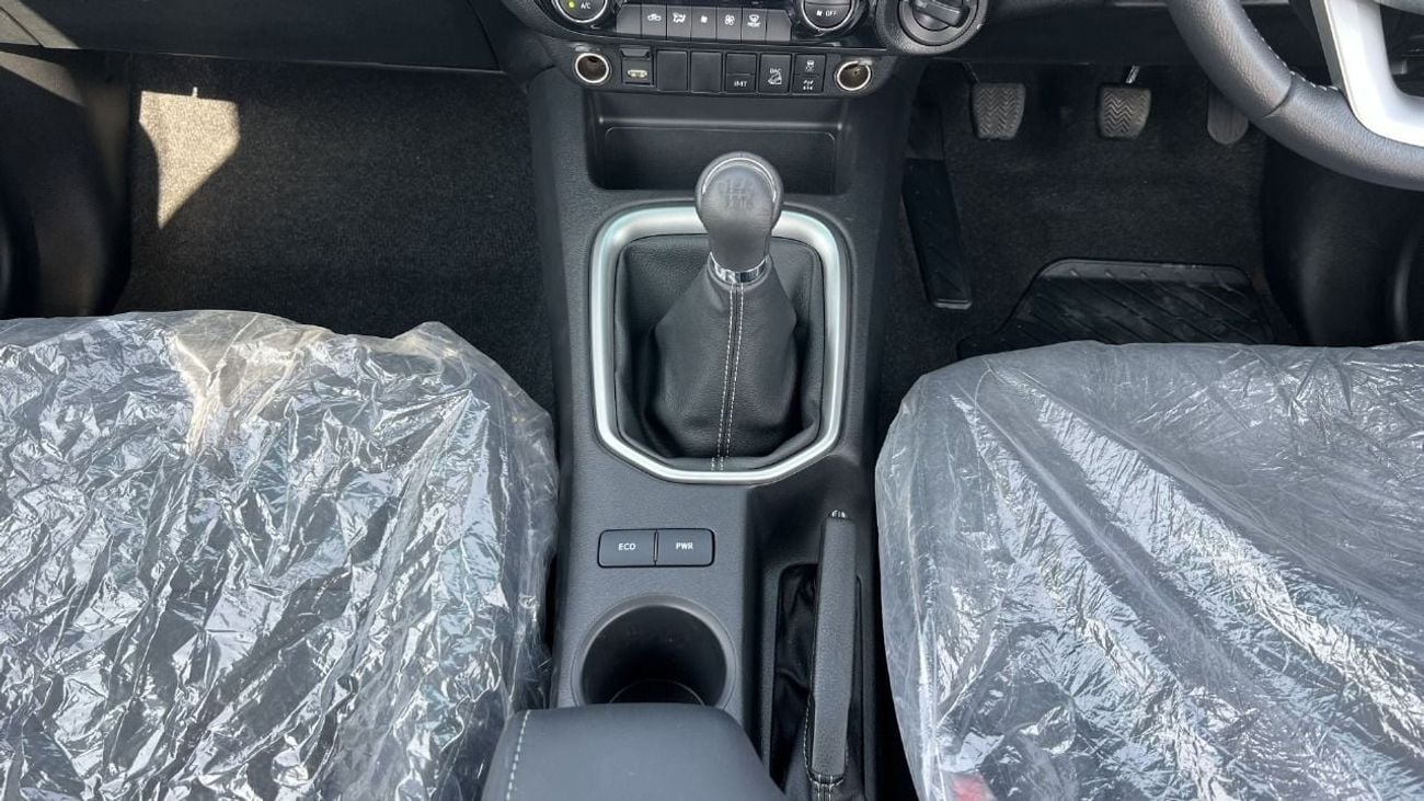 تويوتا هيلوكس S GLX 2.8L 4WD M/T