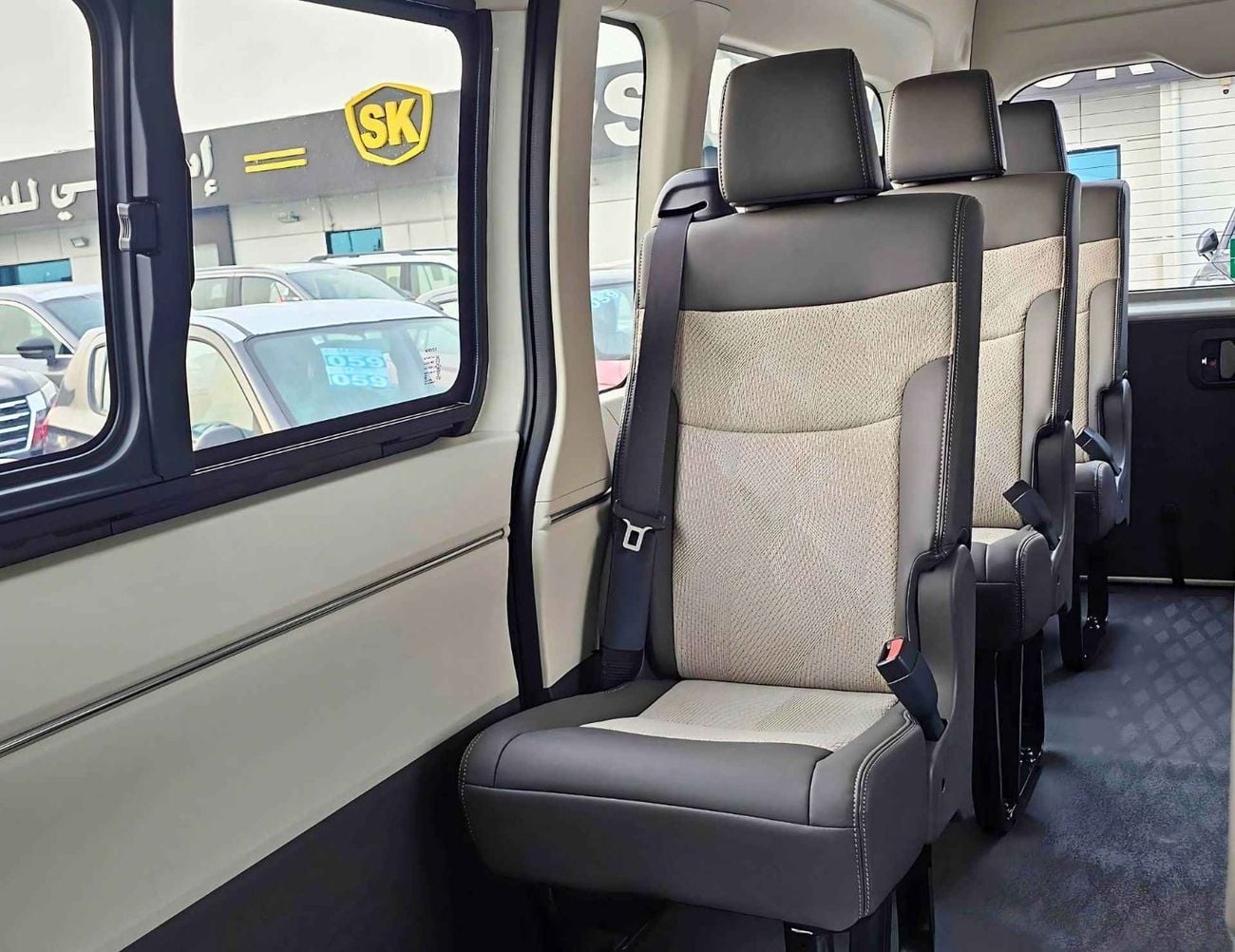 Toyota Hiace GL HIGHROOF GL/3.5L PETROL M/T V6/HIGH OPTION 13 SEATER/ CODE # HHGL35MP