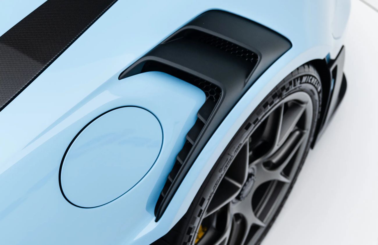 Porsche 911 4.0L F-6 Naturally Aspirated Engine