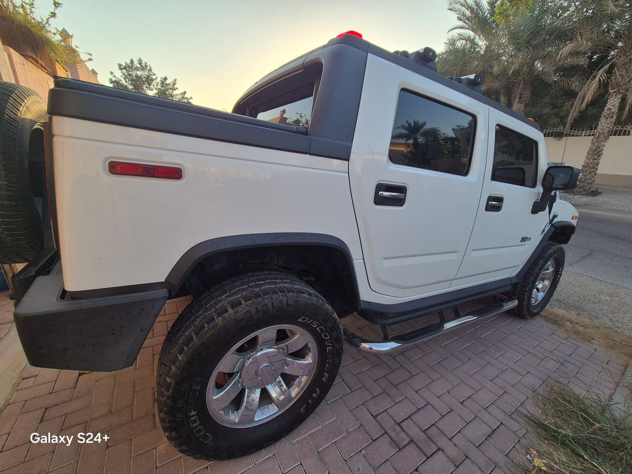 Hummer H2 SUT