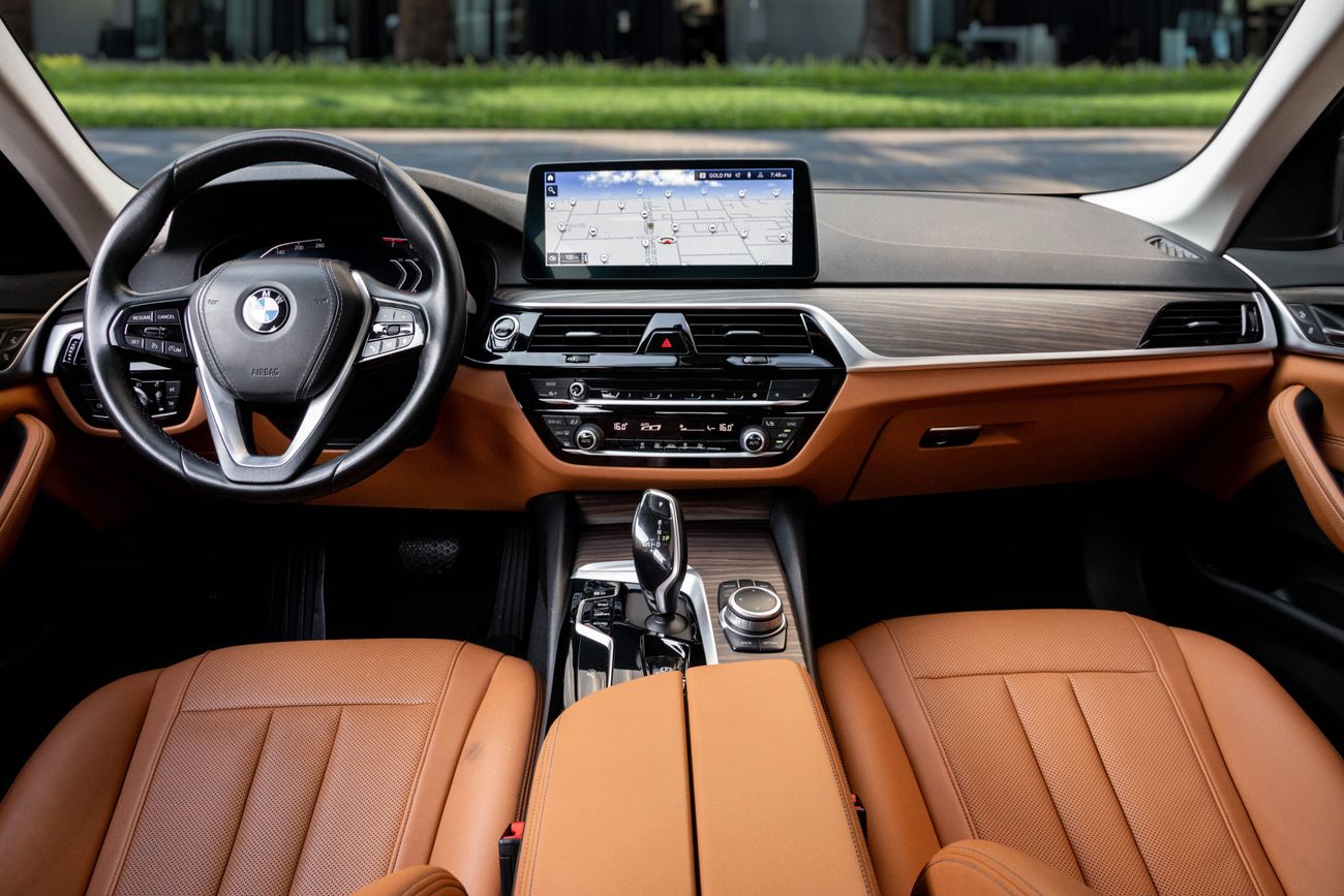 بي أم دبليو 520i 520i | 2,703 P.M | 0% Downpayment | Low KMS