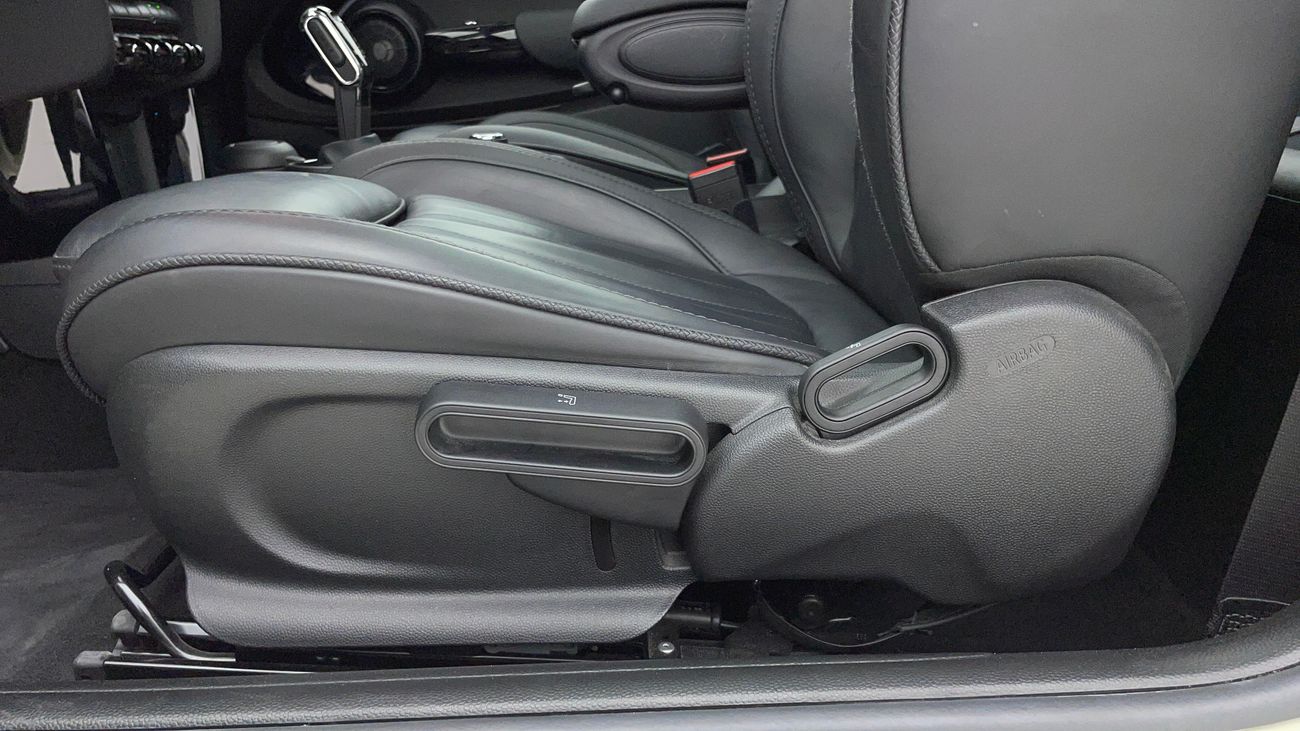 ميني كوبر JOHN COOPER WORKS 2 | بدون دفعة مقدمة | اختبار القيادة في المنزل