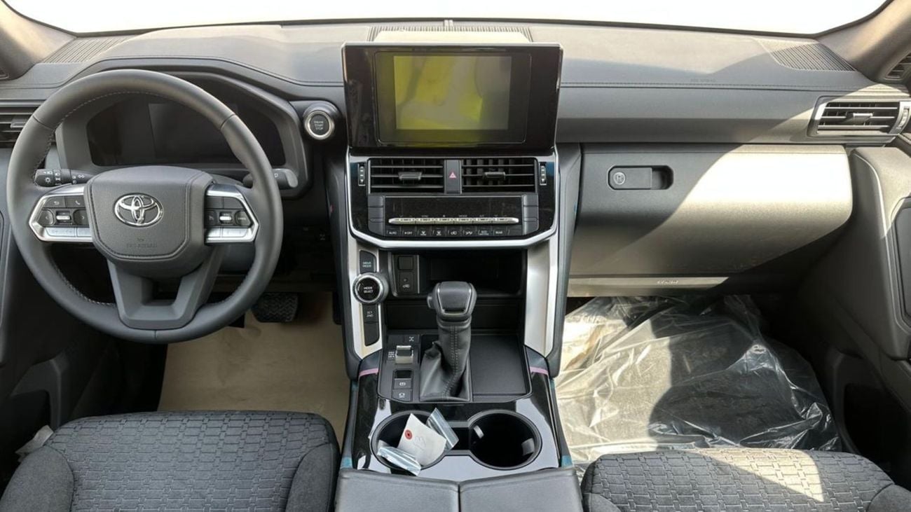 Toyota Land Cruiser GX-R . 3.5L . Petrol . V6 . 4WD . 7 Seater . 4 Door