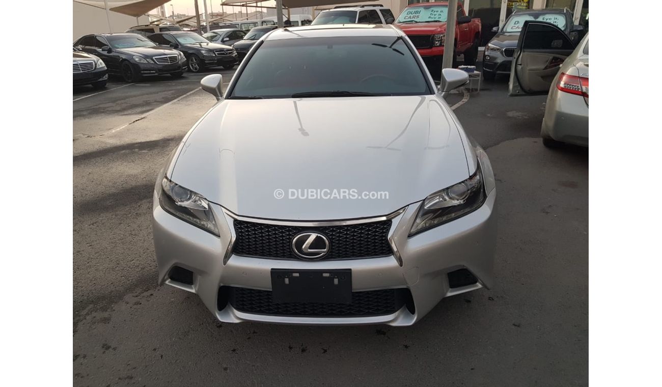 لكزس GS 350 لكزس جي اس 350  موديل 2014 السياره بحاله ممتازه من الداخل والخارج  فل اوبشن كاميرا خلفيه تحكم كهربي