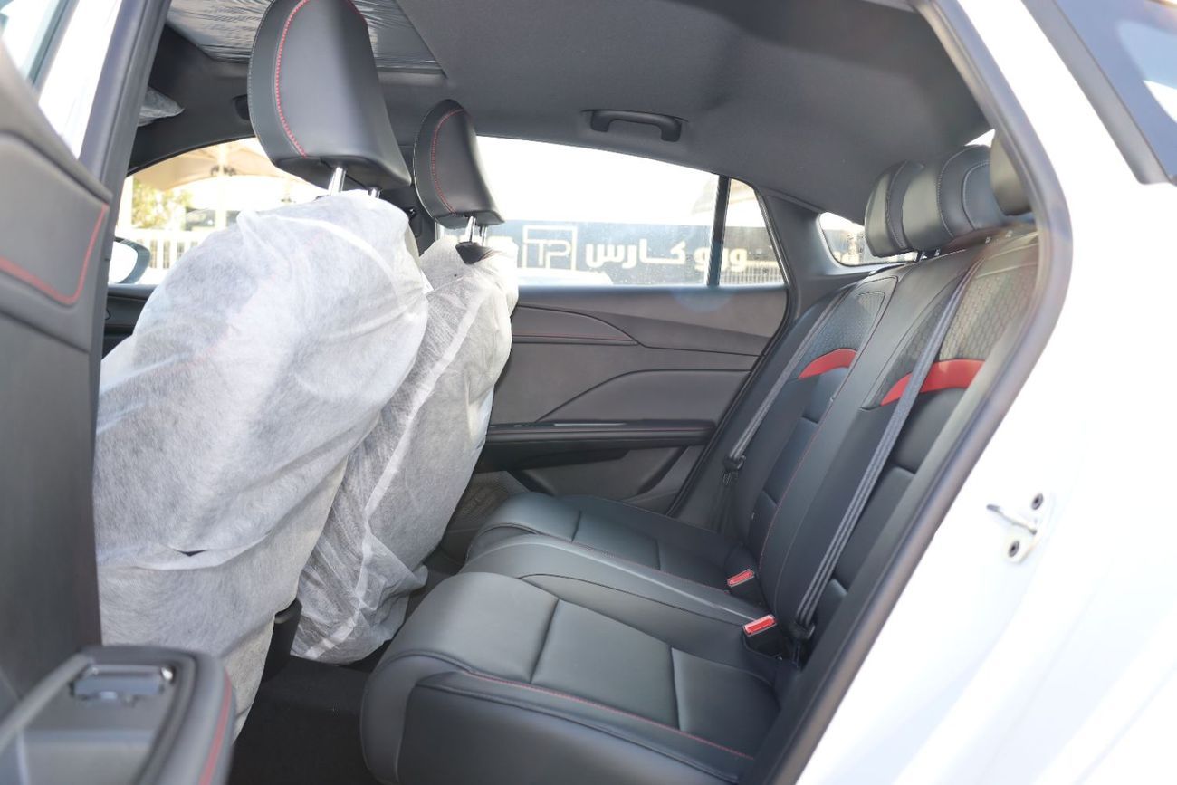 أم جي 5 MG5 1.5L LUXURY MODEL 2025