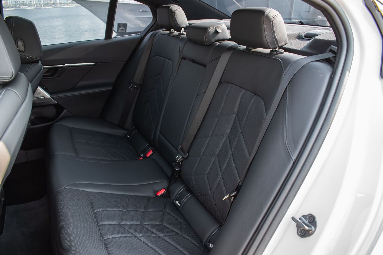 بي أم دبليو 520i M KIT