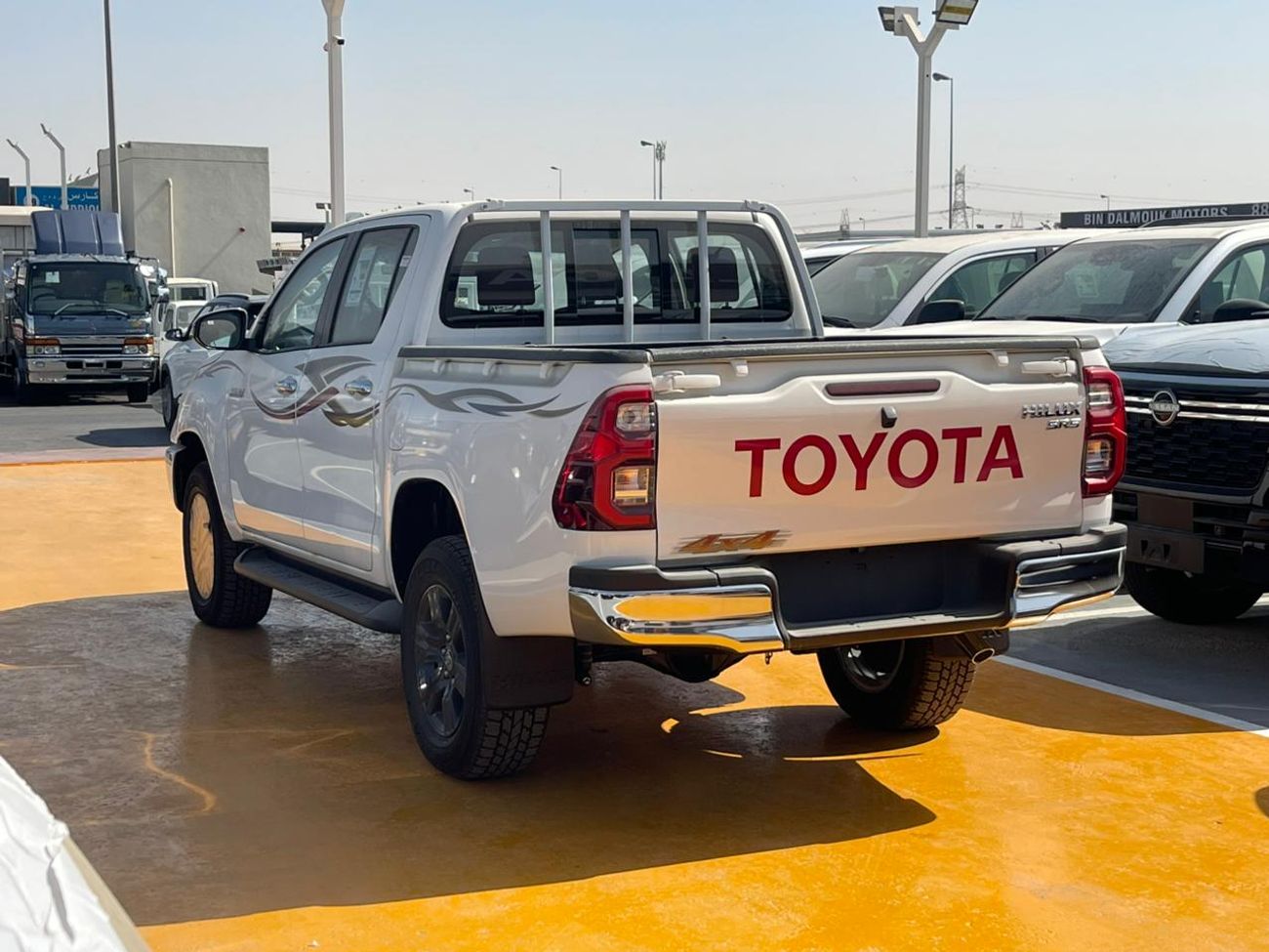 Toyota Hilux GLX 2.7L Double Cab Utility 4WD M/T Toyota Hilux PETROL GLX 2.7L Double Cab 4WD M/T 2025