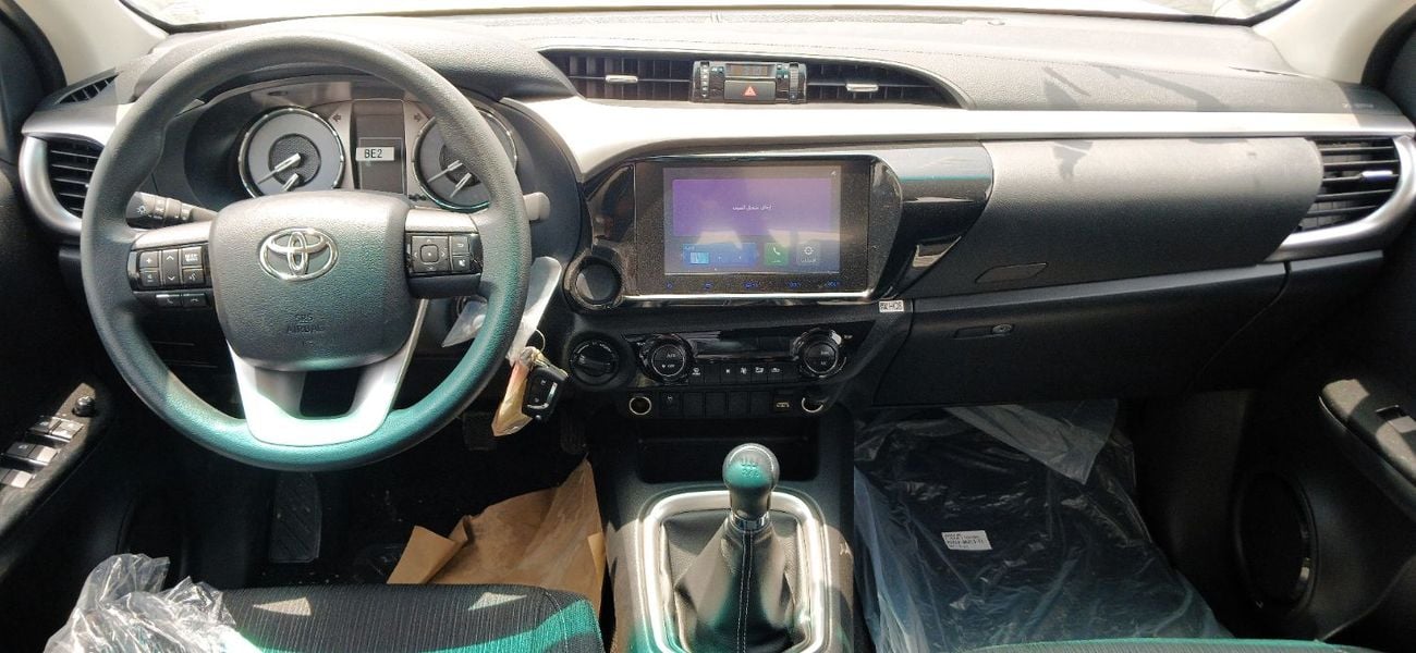 تويوتا هيلوكس 2.4L Diesel Manual 4X4 2026YM