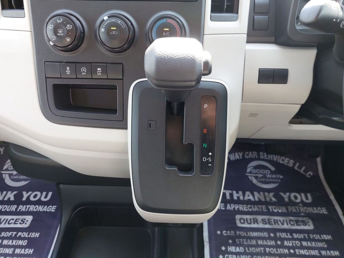 Toyota Hiace (RAMADAN OFFER) TOYOTA HIACE  VAN RHD 2025 MODEL 2.8 L DIESEL AUTOMATIC(PM80832)