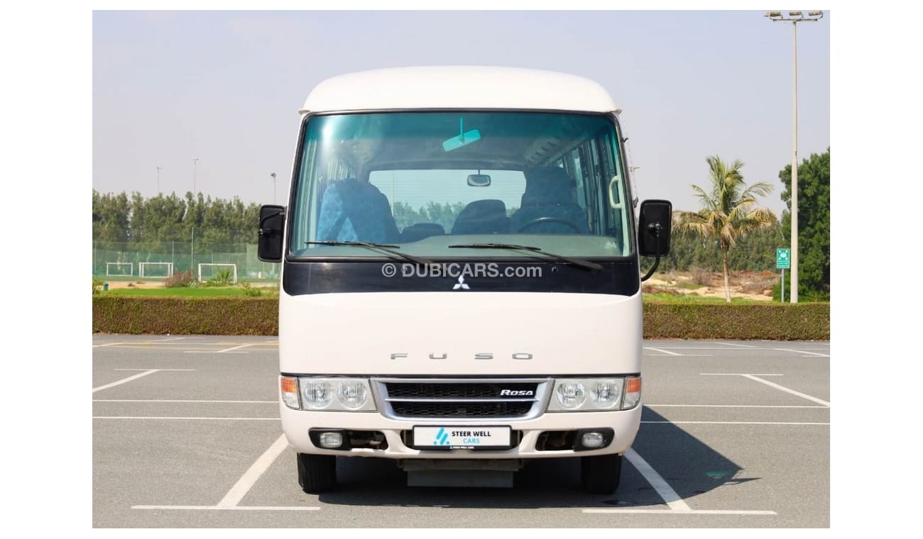 ميتسوبيشي روزا Bus | 26-Seater | Diesel | Excellent Condition | GCC