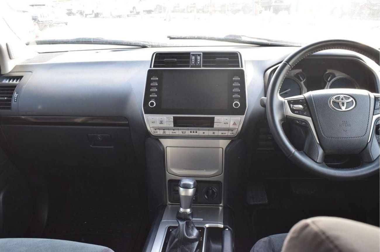 تويوتا برادو Diesel 2.8 Liter Right Hand Drive 4 Doors Manual Gear