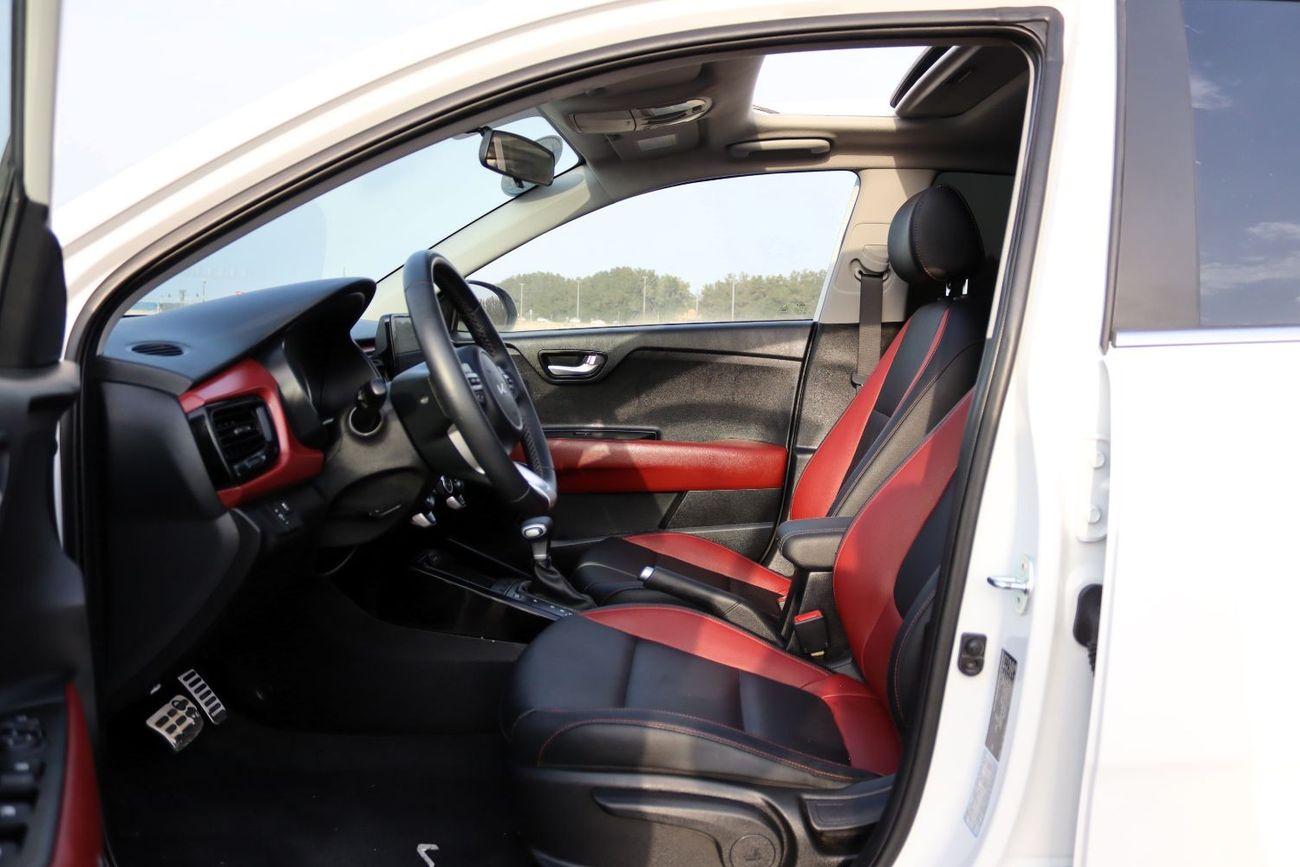 كيا ريو LX 1.4L Hatchback