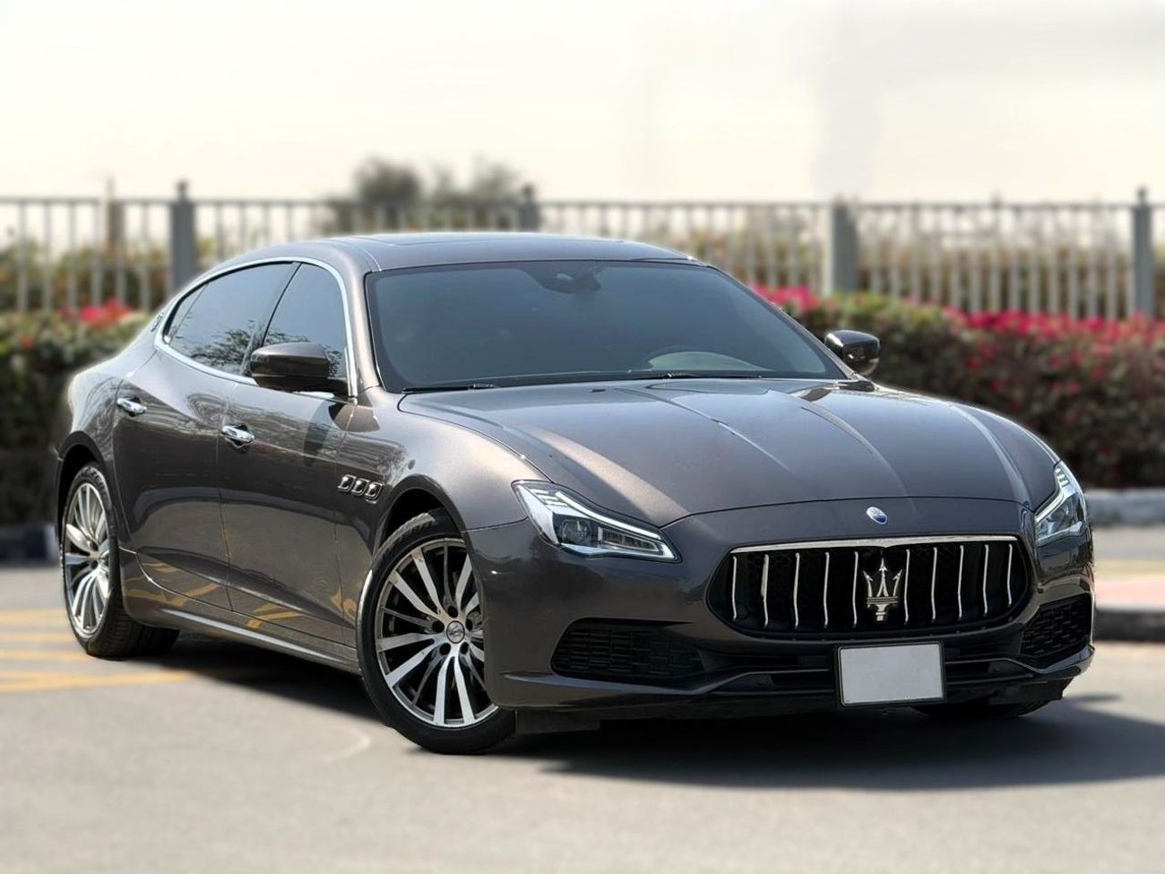 Maserati Quattroporte Base 3.0L