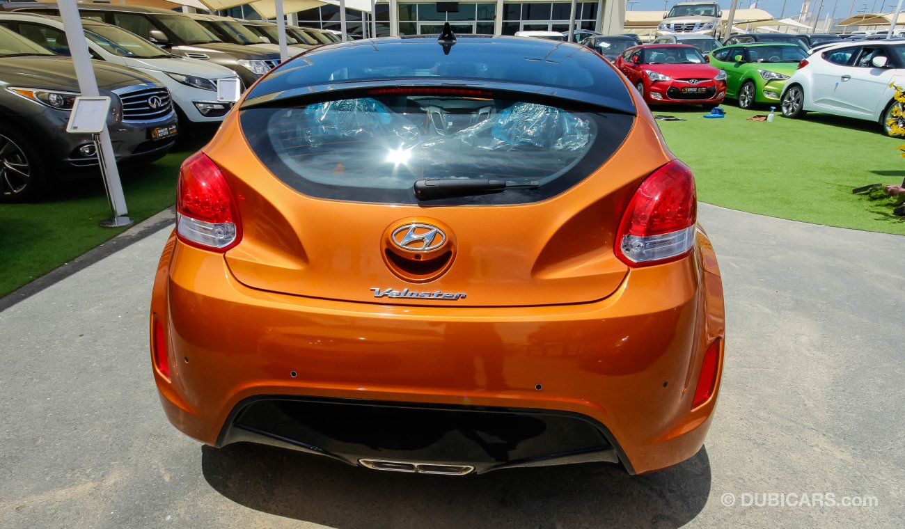 Hyundai Veloster