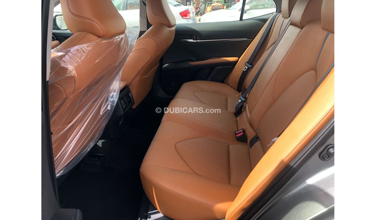 Toyota Camry TOYOTA_CAMERY_GRANDE_2023_3.5L_avaialable_white_black_hybrid