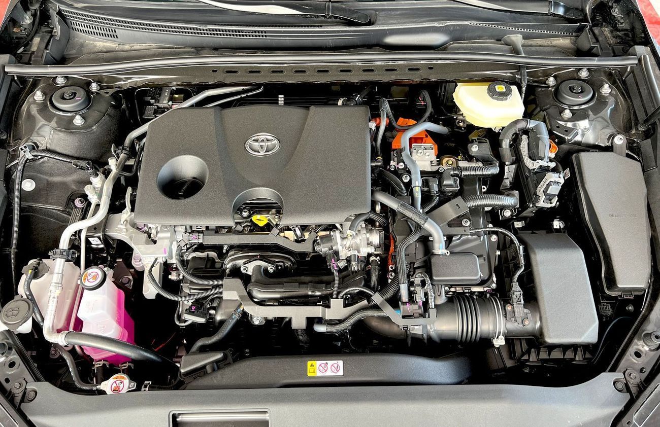Toyota Camry Sport 2025 Hybrid 2.0L - Price for export
