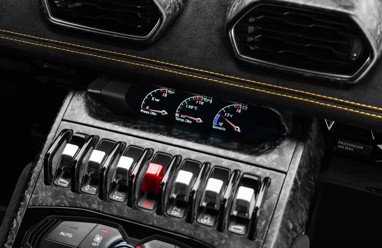 Lamborghini Huracan 5.2L V10 Twin-Turbocharged by Underground Racing