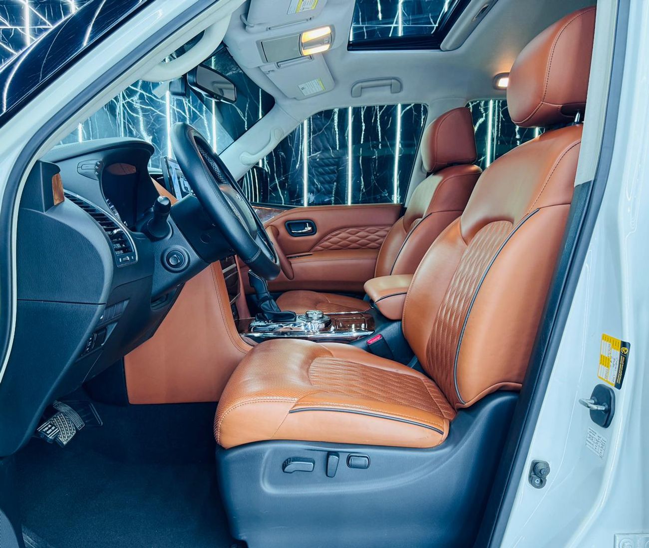 إنفينيتي QX80 Luxe 7st 5.6L