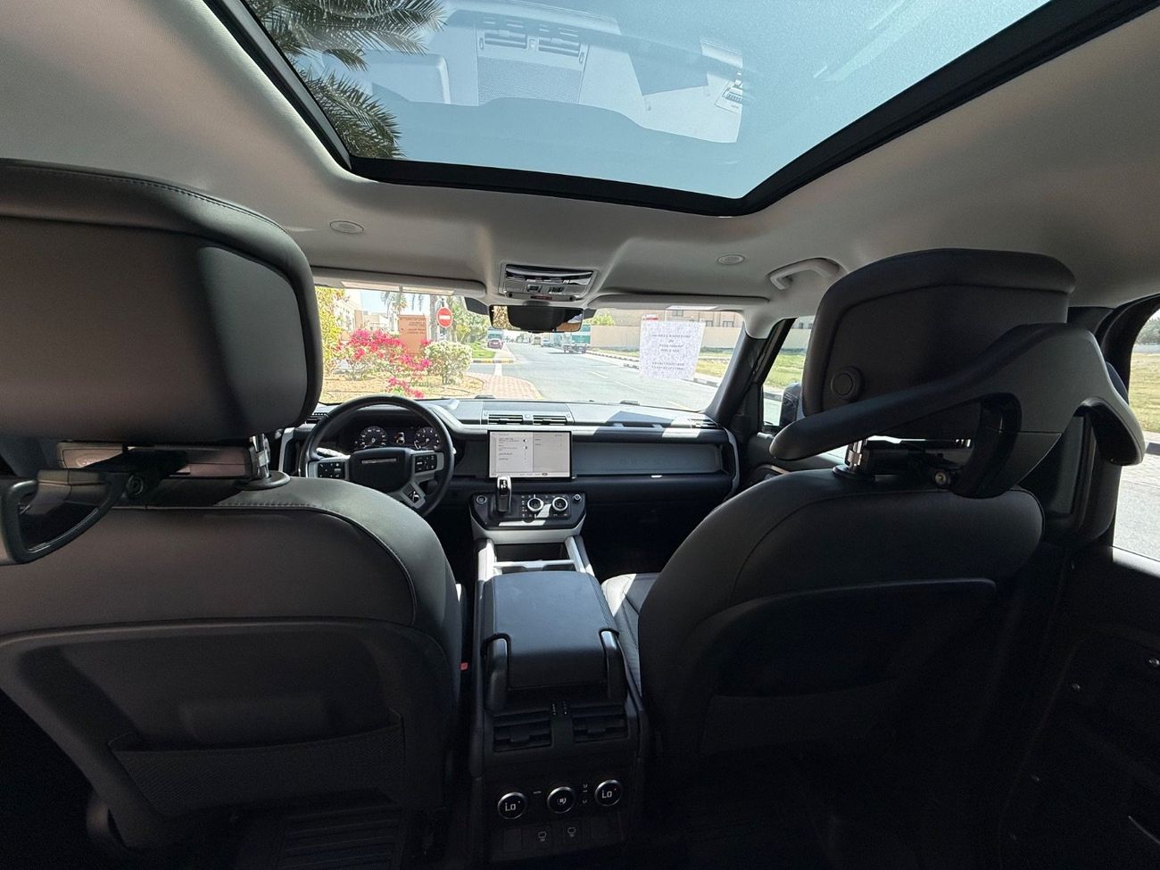 لاند روفر ديفندر P400 110 SE 3.0L (5 Seater)