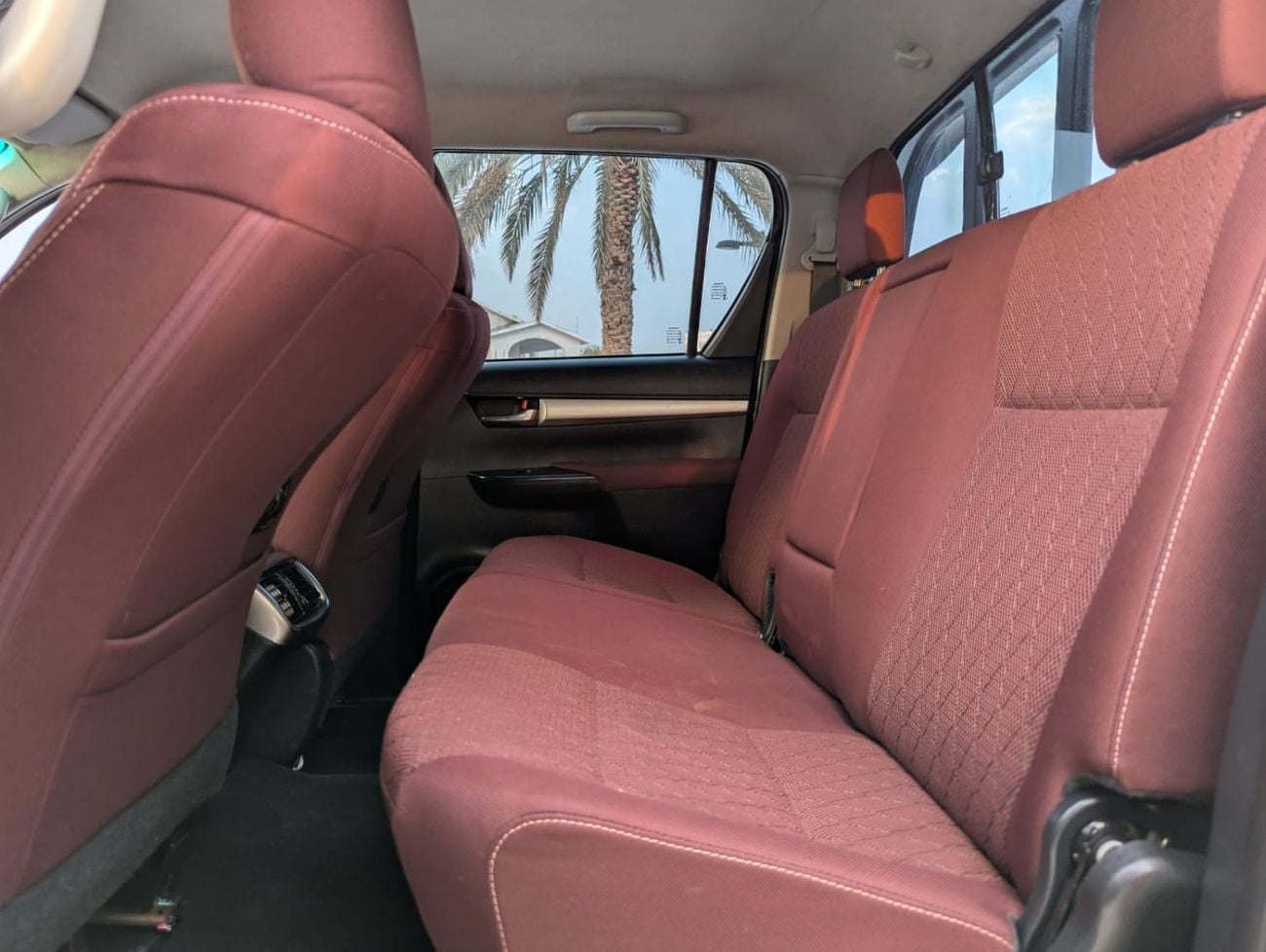 تويوتا هيلوكس Toyota Hilux pickup LHD 2021 white diesel engine 4-cylinder 2.4L