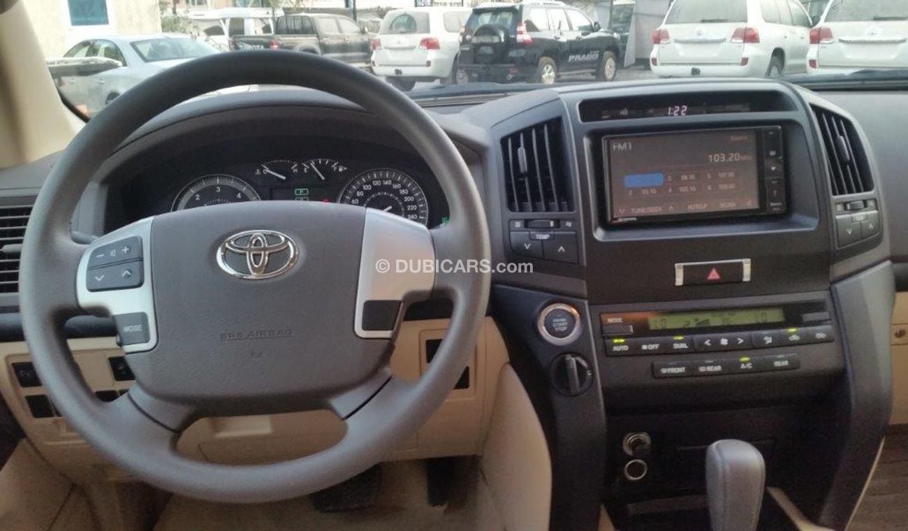 تويوتا لاند كروزر GXR 4.5L Diesel Engine, Basic Option