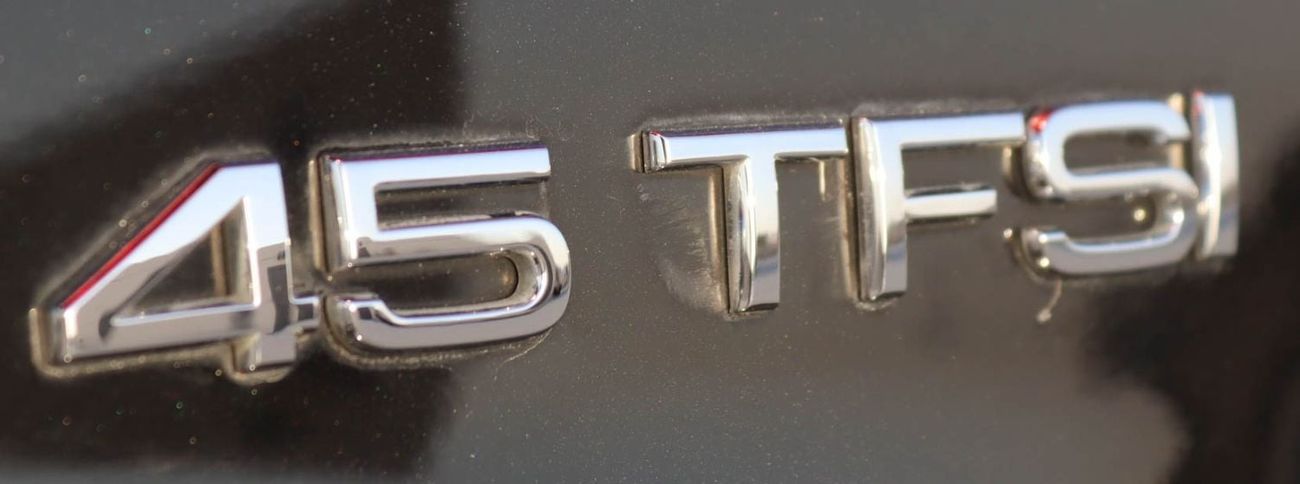 Audi A6 45 TFSI 2.0L Audi A6  2020, 45 TFSI,  GCC, accident-free in excellent condition 1580 P.M