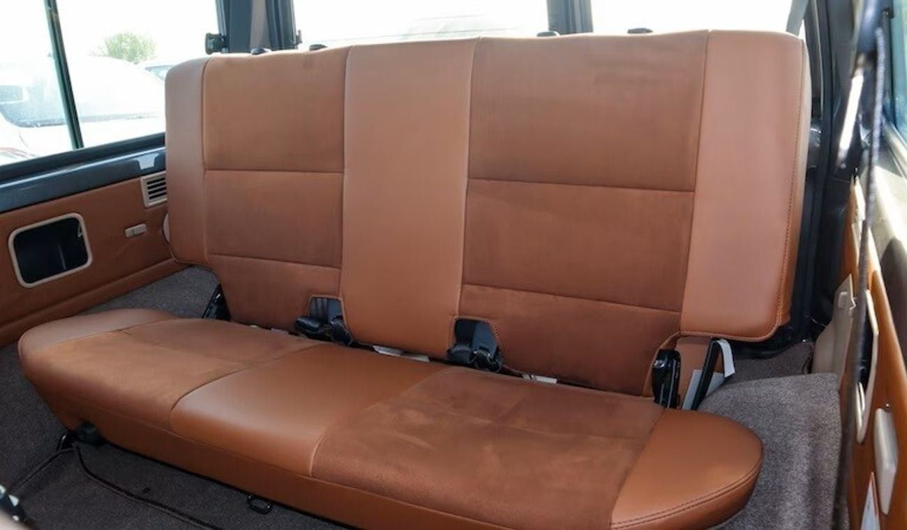 تويوتا لاند كروزر 71 A/T 4.0L GAS V6 3DOOR