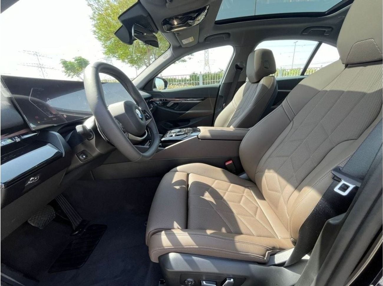 BMW 520i EXCELLENCE BMW 520I 0KM GCC 2024