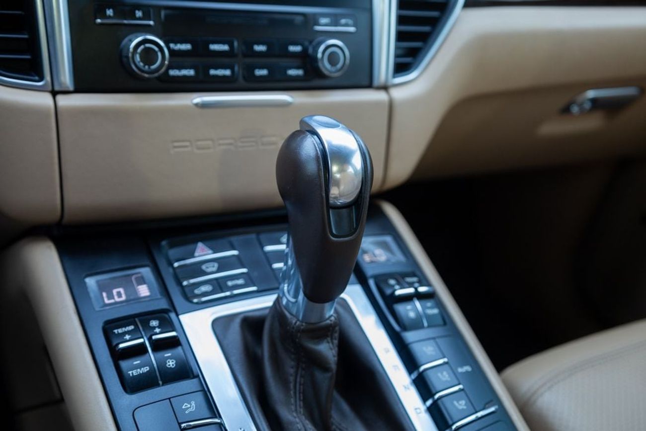 Porsche Macan S 3.0L (340 HP)