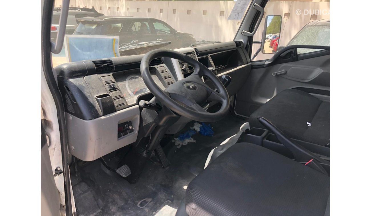 Mitsubishi Fuso Canter 4.0L V6 Diesel Engine , Manual , Temperature 0 TO +5 Degrees, Ampex Chiller, 16 Foot Long Chassis