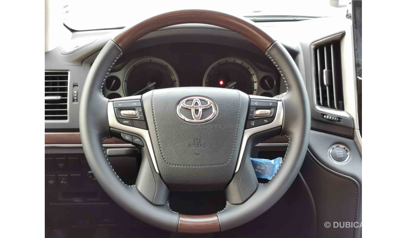 Toyota Land Cruiser 4.5L V8 DIESEL, 20" RIMS, TELESCOPIC STEERING, NAVIGATION, USB (CODE # VX01)