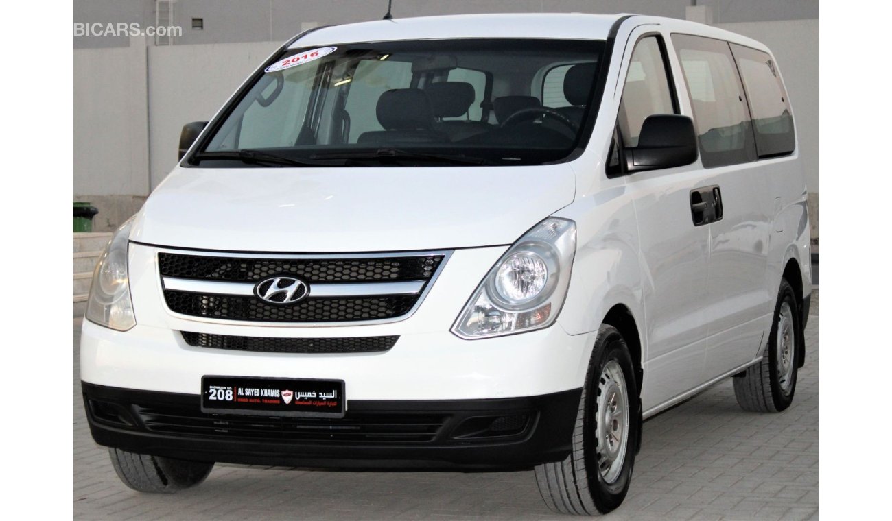 Hyundai H-1 Hyundai H1 2016 GCC in excellent condition without accidents, very clean from inside and outside