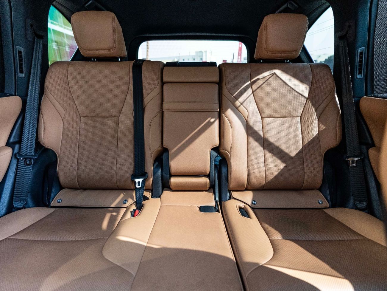 Lexus LX 600 Prestige 3.5L ( CYL)