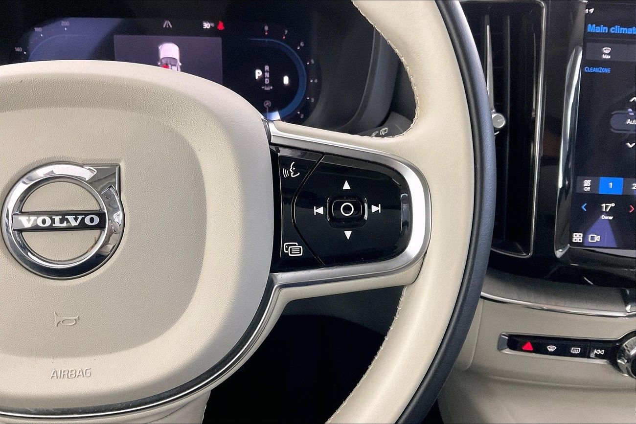 فولفو XC 60 B5 Core | شامل الضمان | 0 ﺪﻔﻋﺓ ﺃﻮﻟﻯ