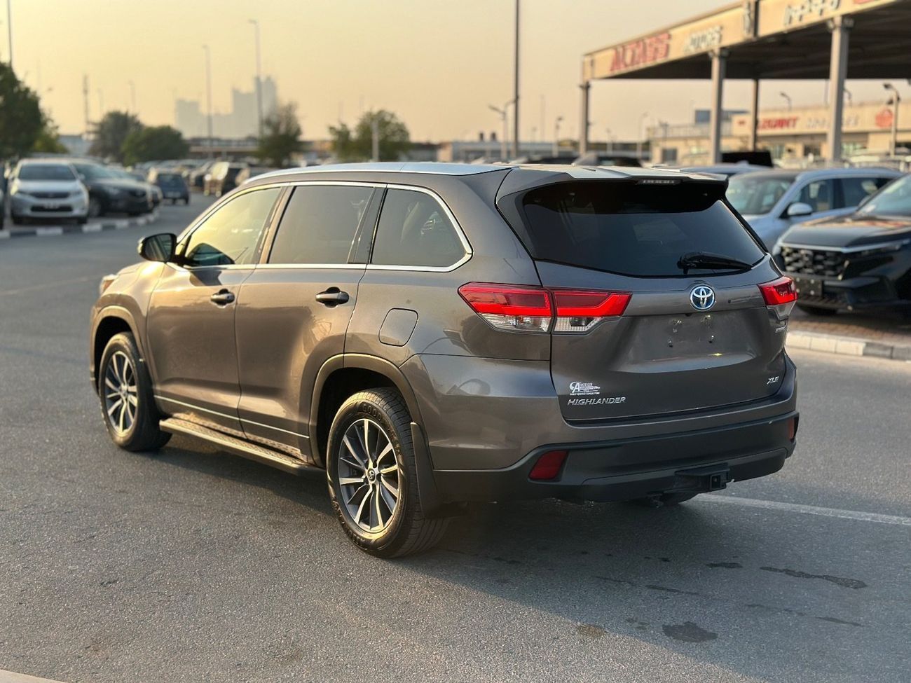 Toyota Highlander XLE Hybrid Full Option 2018