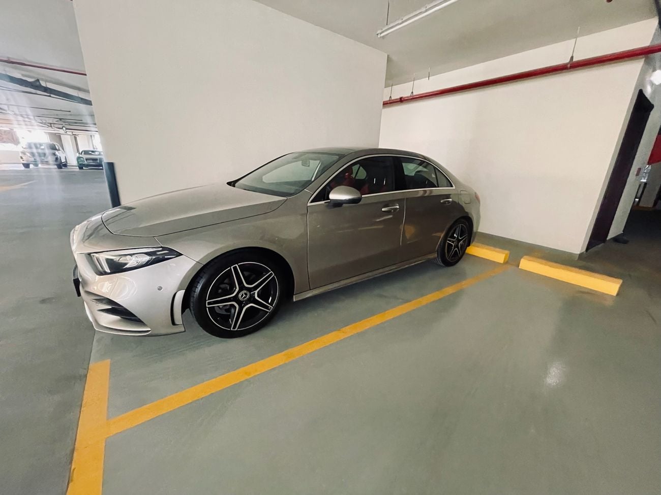 مرسيدس بنز A 200 AMG