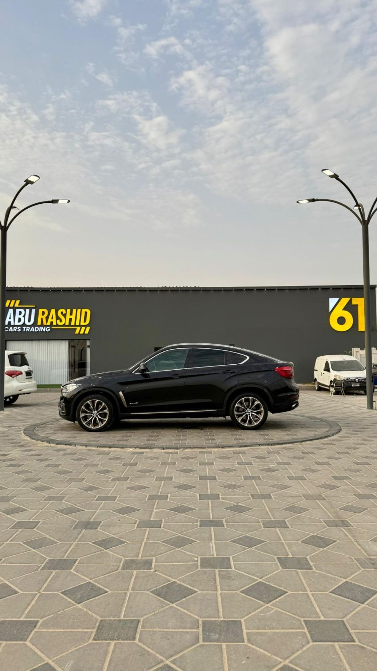 بي أم دبليو X6 50i Exclusive 4.4L