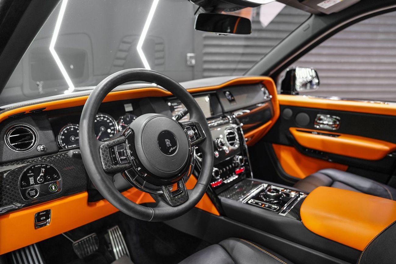 Rolls-Royce Cullinan Black Badge, Rear Entertainment, Starlight Headliner, Dealer Warr + Serv!!