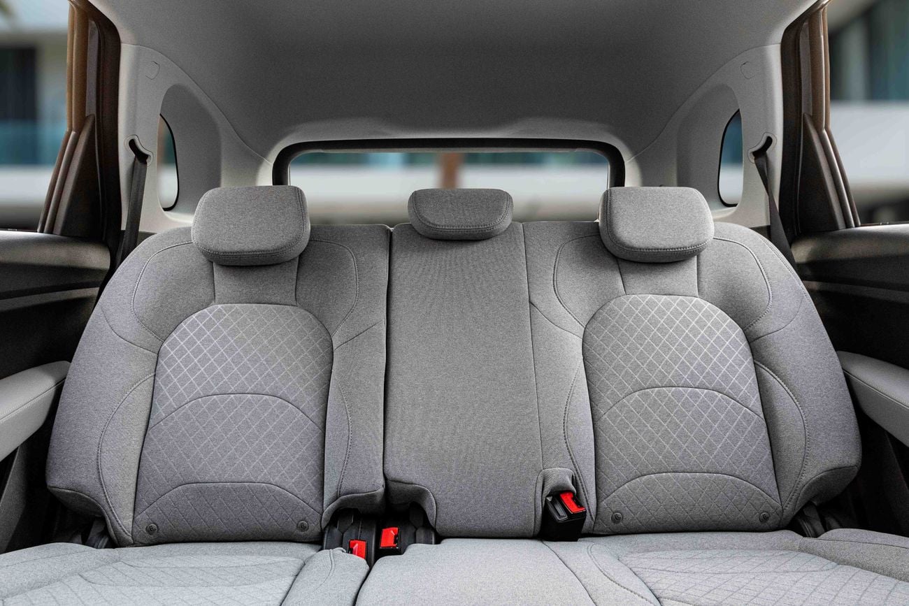 Chevrolet Captiva Captiva BASIC | 1,371 P.M | 0% Downpayment | Chevrolet Warranty + Service Contract