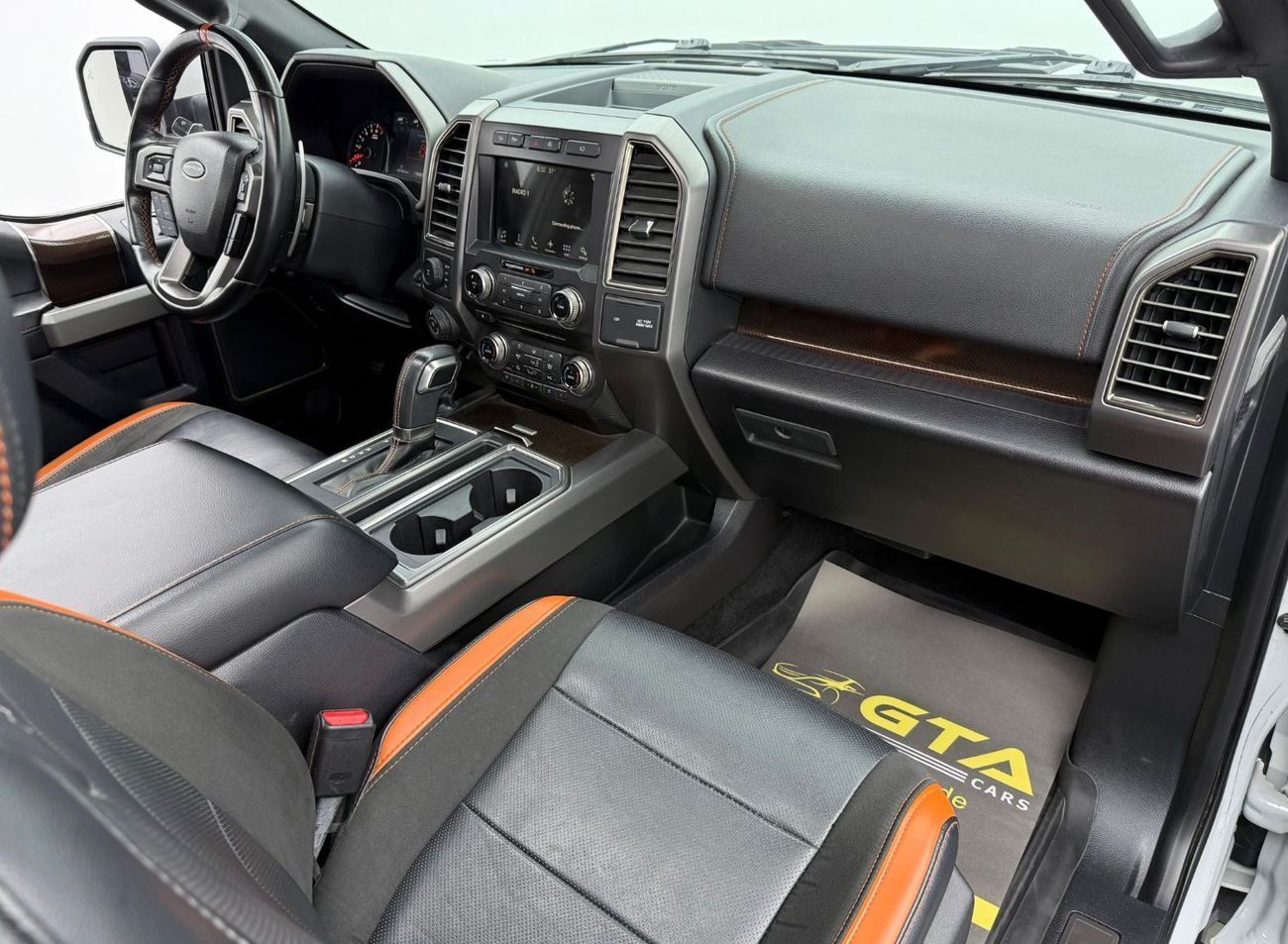 Ford F 150 Raptor 2017 Ford F-150 Raptor, Service History, Excellent Condition, GCC