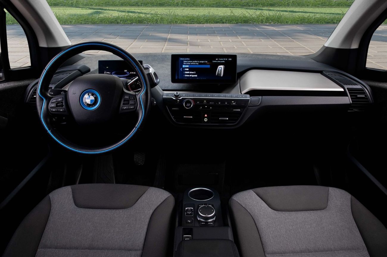 BMW i3 S ADVANCED 120Ah | 1,469 P.M  | 0% Downpayment | Agency Warranty/Service!