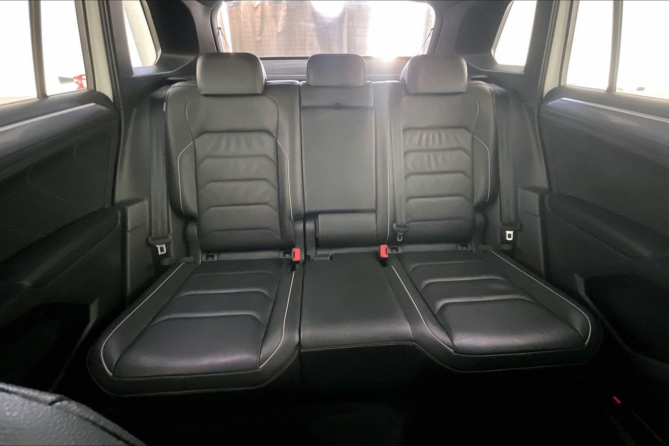 فولكس واجن تيجوان R-Line | شامل الضمان | 0 ﺪﻔﻋﺓ ﺃﻮﻟﻯ