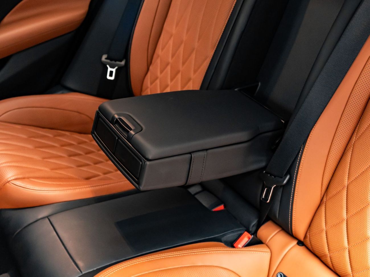 مرسيدس بنز ايه ام جي جي تي 53 2022 Mercedes GT 53 AMG, 3.0 TC I6, AWD, 429bhp, 9 Speed Automatic