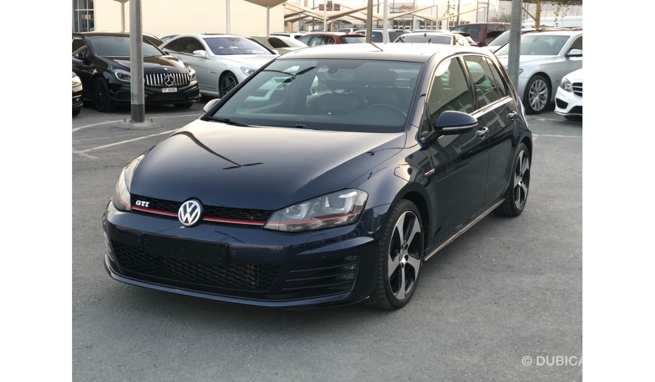 Volkswagen Golf Golf GTi model 2014 GCC car prefect condition full option panoramic roof leather seats back camera b