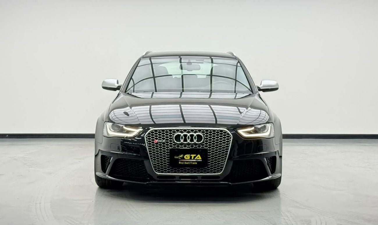 Audi RS4 STANDARD 2014 Audi RS4, Service History, Excellent Condition, Japanese Specs.