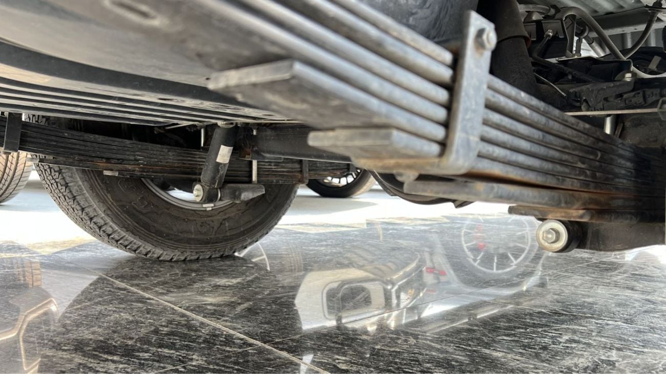 تويوتا لاند كروزر بيك آب 4.0L Double Cab