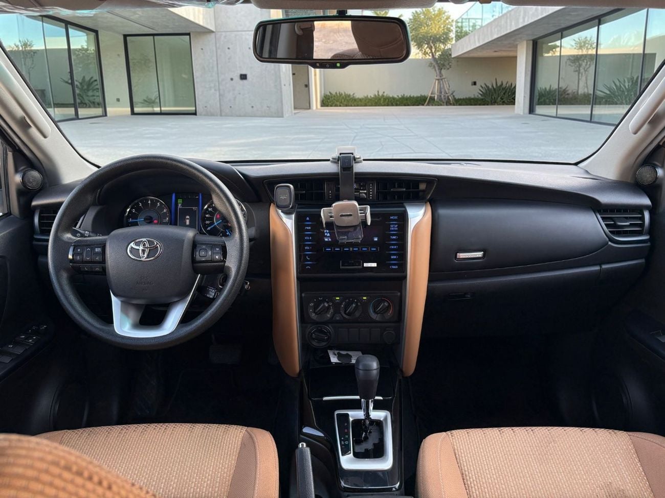 Toyota Fortuner EXR 2.7L (160 HP) AED 1,440 P.M | 0% DOWN PAYMENT | TOYOTA FORTUNER EXR | 2.7L I4 4WD | 2020 | FULL