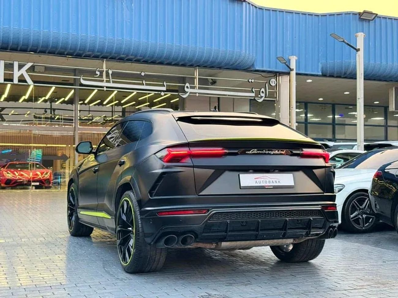 Lamborghini Urus STD 4.0T V8